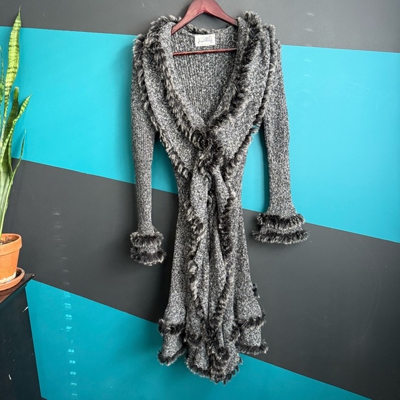 Joseph Ribkoff Gray Knit with Fur Trim size M - Picture 2 of 15